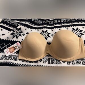 Strapless Convertible Bra in Ivory NWT